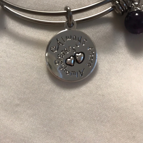 Silver Sisters bracelet - Picture 2 of 3